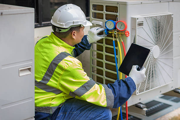 Professional Ductwork Repair technician working in Bells, TX